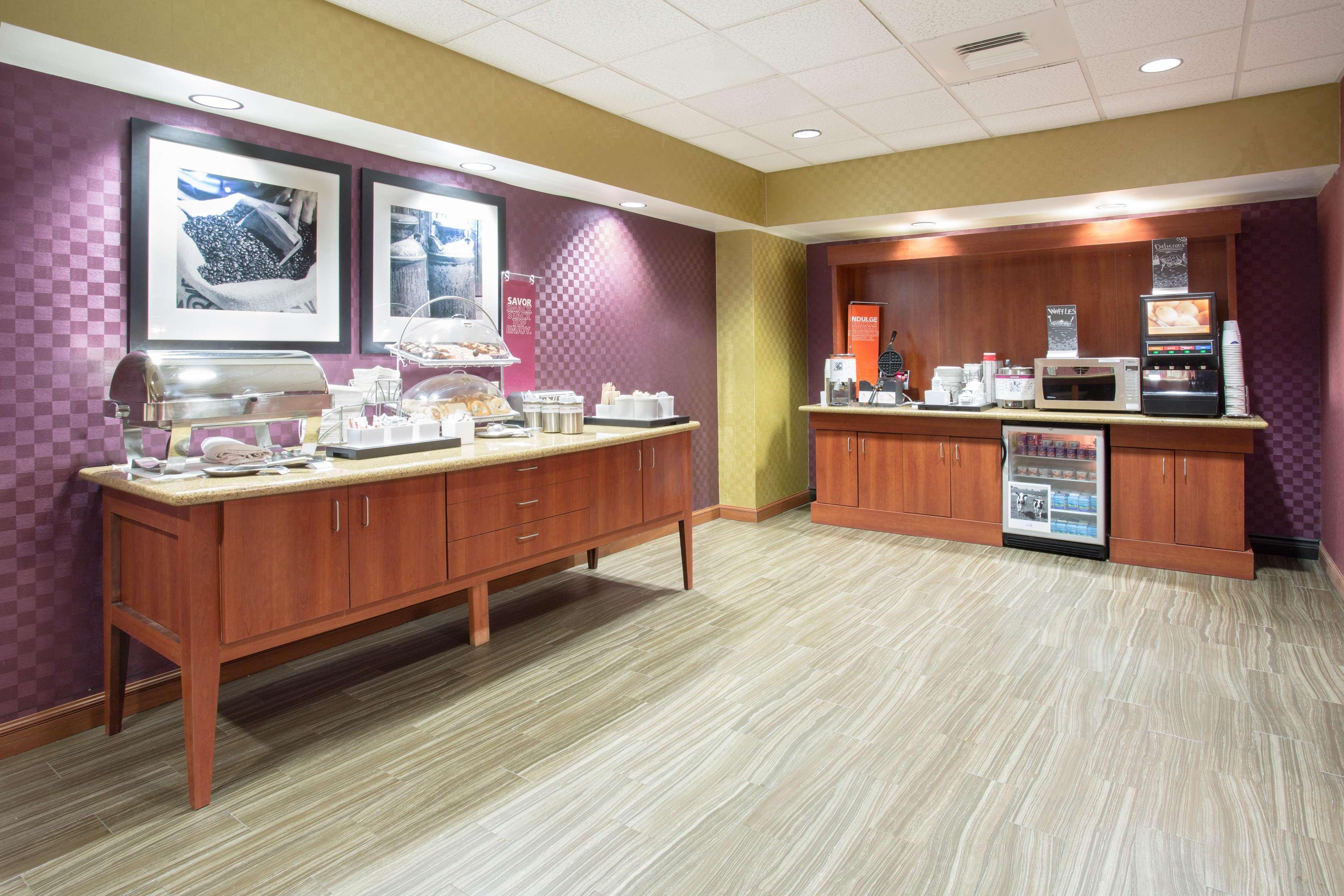 Hampton Inn Санта-Роза Экстерьер фото