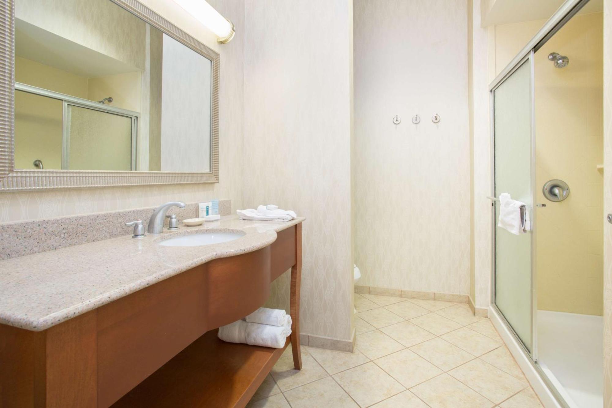 Hampton Inn Санта-Роза Экстерьер фото