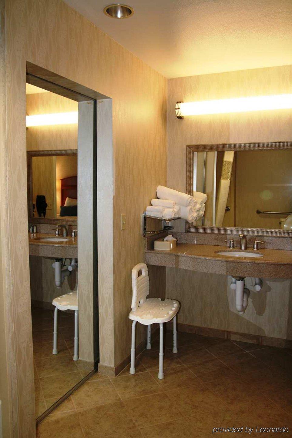Hampton Inn Санта-Роза Номер фото